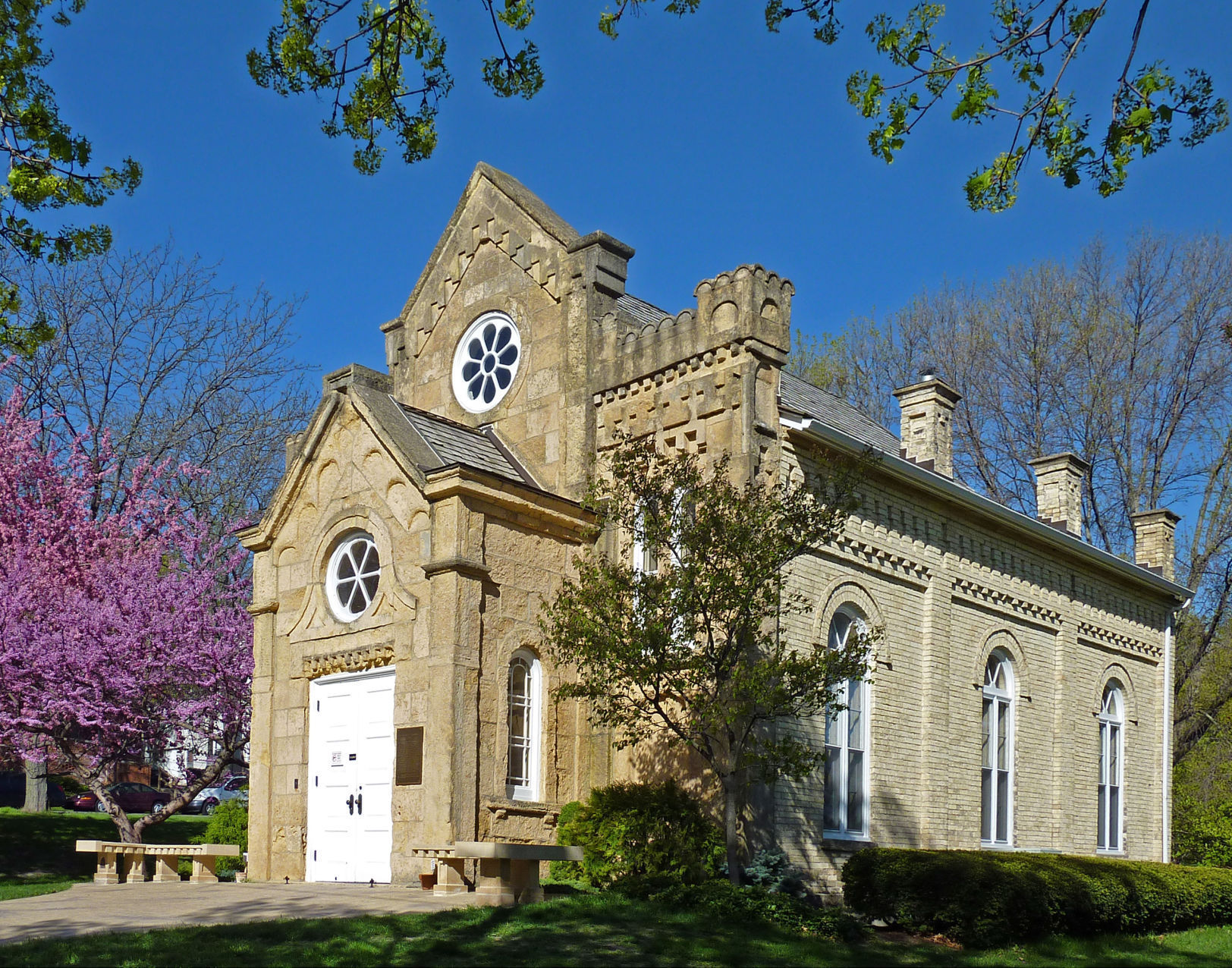 Exterior, 2012